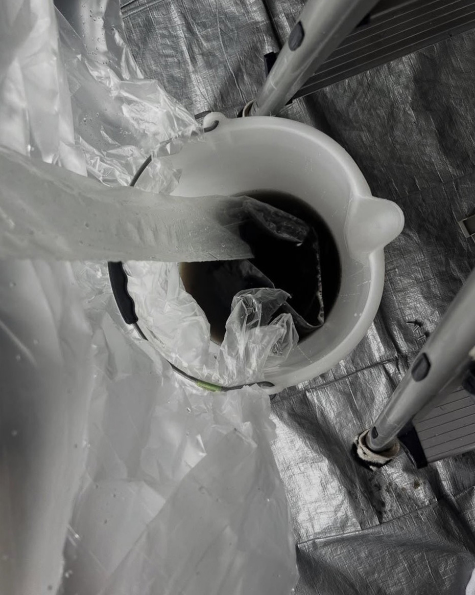 エアコンクリーニング作業の様子